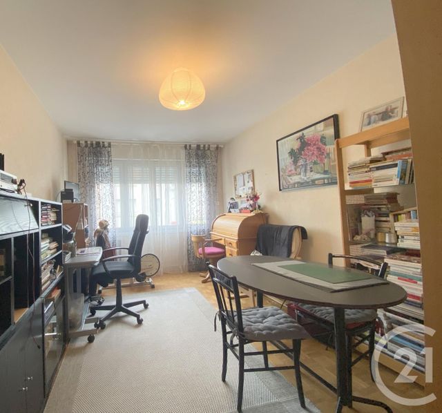 maison à vendre - 7 pièces - 167.0 m2 - LA ROCHE SUR YON - 85 - PAYS-DE-LOIRE - Century 21 Accort'Immo maison à vendre - 7 pièces - 167.0 m2 - LA ROCHE SUR YON - 85 - PAYS-DE-LOIRE - Century 21 Accort'Immo
