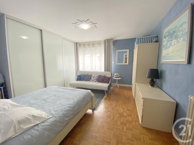 maison à vendre - 7 pièces - 167.0 m2 - LA ROCHE SUR YON - 85 - PAYS-DE-LOIRE - Century 21 Accort'Immo maison à vendre - 7 pièces - 167.0 m2 - LA ROCHE SUR YON - 85 - PAYS-DE-LOIRE - Century 21 Accort'Immo
