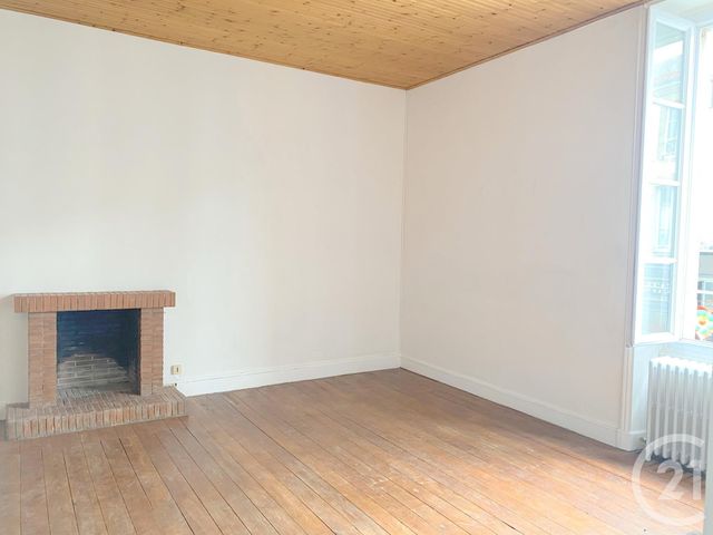 immeuble à vendre - 295.0 m2 - LA ROCHE SUR YON - 85 - PAYS-DE-LOIRE - Century 21 Accort'Immo immeuble à vendre - 295.0 m2 - LA ROCHE SUR YON - 85 - PAYS-DE-LOIRE - Century 21 Accort'Immo