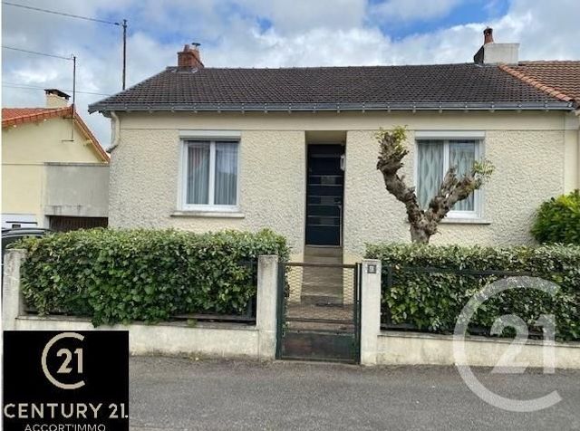 Afficher la photo en grand maison à vendre - 4 pièces - 92.46 m2 - LA ROCHE SUR YON - 85 - PAYS-DE-LOIRE - Century 21 Accort'Immo