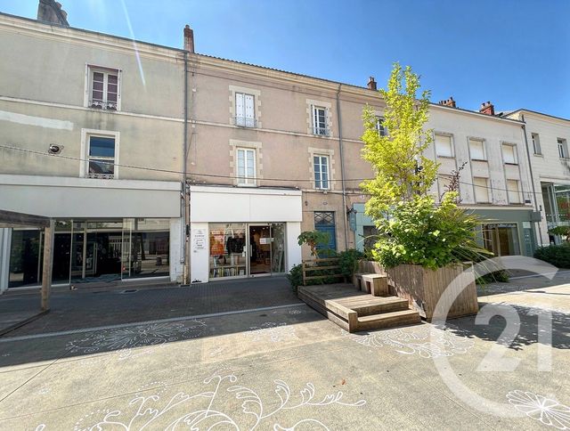 Appartement F3 à vendre - 4 pièces - 106.1 m2 - LA ROCHE SUR YON - 85 - PAYS-DE-LOIRE - Century 21 Accort'Immo