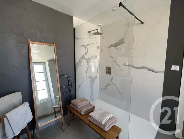 Appartement F3 à vendre - 4 pièces - 106.1 m2 - LA ROCHE SUR YON - 85 - PAYS-DE-LOIRE - Century 21 Accort'Immo