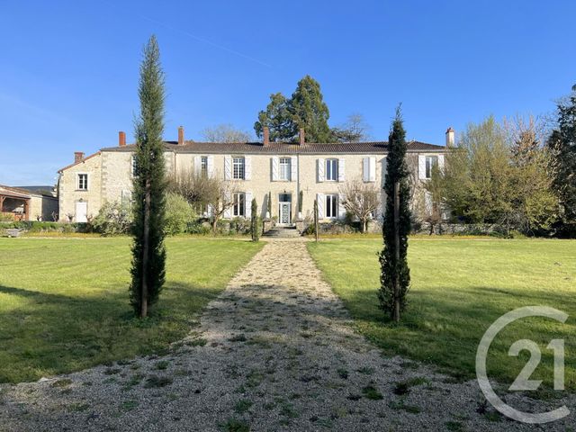 maison à vendre - 14 pièces - 495.0 m2 - LA ROCHE SUR YON - 85 - PAYS-DE-LOIRE - Century 21 Accort'Immo
