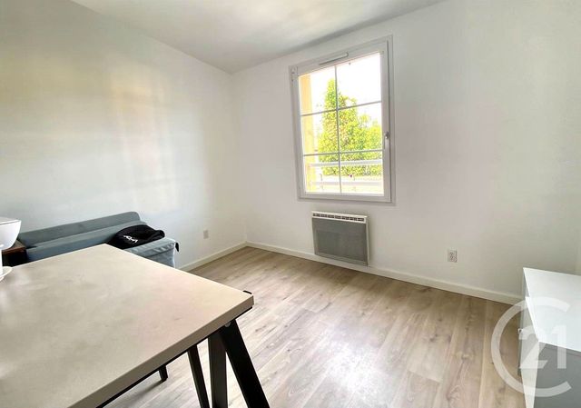 maison à vendre - 5 pièces - 91.32 m2 - LA ROCHE SUR YON - 85 - PAYS-DE-LOIRE - Century 21 Accort'Immo
