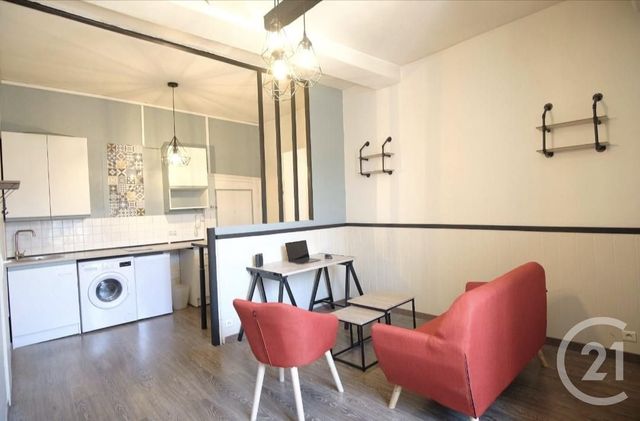 Studio à vendre - 1 pièce - 28.31 m2 - LA ROCHE SUR YON - 85 - PAYS-DE-LOIRE - Century 21 Accort'Immo