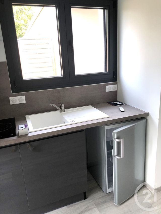 Appartement F1 à louer - 1 pièce - 23.0 m2 - DOMPIERRE SUR YON - 85 - PAYS-DE-LOIRE - Century 21 Accort'Immo