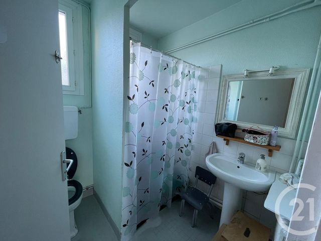 maison à vendre - 5 pièces - 95.0 m2 - LA ROCHE SUR YON - 85 - PAYS-DE-LOIRE - Century 21 Accort'Immo