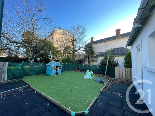 maison à vendre - 5 pièces - 95.0 m2 - LA ROCHE SUR YON - 85 - PAYS-DE-LOIRE - Century 21 Accort'Immo