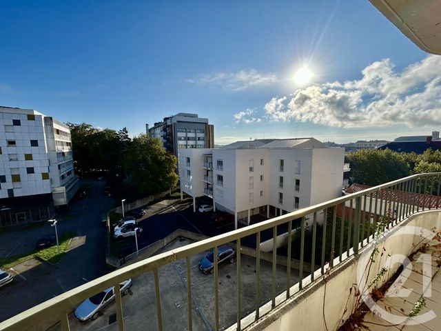 Appartement F2 à vendre - 2 pièces - 67.14 m2 - LA ROCHE SUR YON - 85 - PAYS-DE-LOIRE - Century 21 Accort'Immo