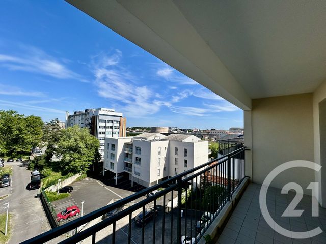 Appartement F2 à vendre - 2 pièces - 59.0 m2 - LA ROCHE SUR YON - 85 - PAYS-DE-LOIRE - Century 21 Accort'Immo