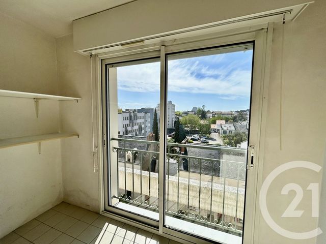 Appartement F2 à vendre - 2 pièces - 59.0 m2 - LA ROCHE SUR YON - 85 - PAYS-DE-LOIRE - Century 21 Accort'Immo