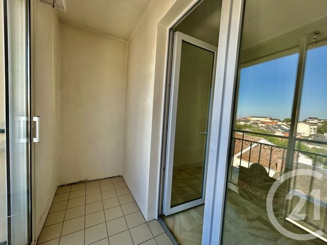 Appartement F2 à vendre - 2 pièces - 59.0 m2 - LA ROCHE SUR YON - 85 - PAYS-DE-LOIRE - Century 21 Accort'Immo