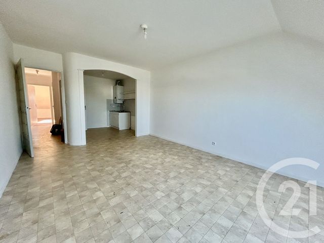 Appartement F2 à vendre - 2 pièces - 59.0 m2 - LA ROCHE SUR YON - 85 - PAYS-DE-LOIRE - Century 21 Accort'Immo