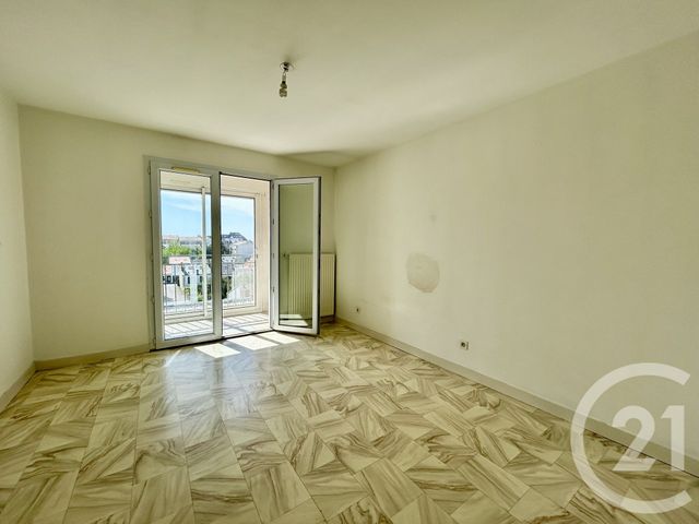 Appartement F2 à vendre - 2 pièces - 59.0 m2 - LA ROCHE SUR YON - 85 - PAYS-DE-LOIRE - Century 21 Accort'Immo