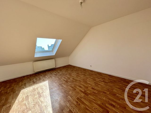 Appartement Duplex à vendre - 3 pièces - 69.0 m2 - LA ROCHE SUR YON - 85 - PAYS-DE-LOIRE - Century 21 Accort'Immo