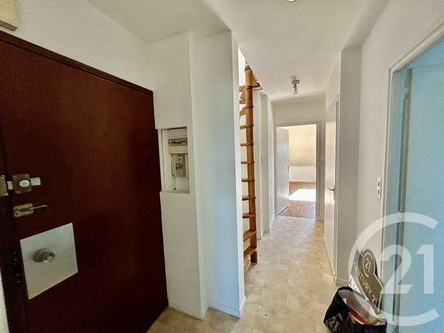 Appartement Duplex à vendre - 3 pièces - 69.0 m2 - LA ROCHE SUR YON - 85 - PAYS-DE-LOIRE - Century 21 Accort'Immo