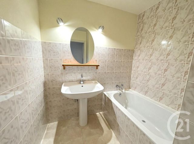 Appartement Duplex à vendre - 3 pièces - 69.0 m2 - LA ROCHE SUR YON - 85 - PAYS-DE-LOIRE - Century 21 Accort'Immo