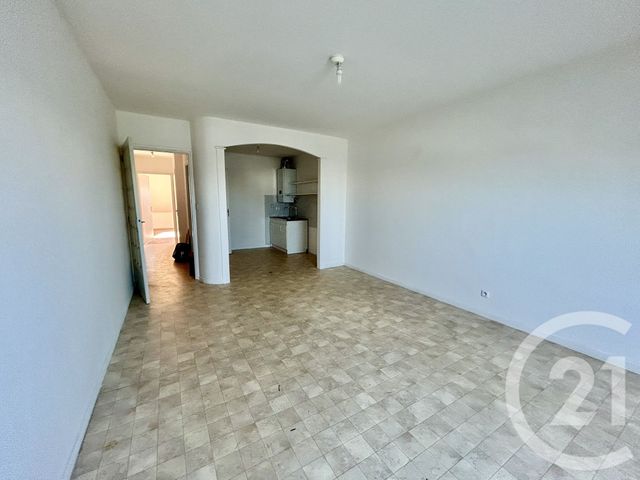 Appartement Duplex à vendre - 3 pièces - 69.0 m2 - LA ROCHE SUR YON - 85 - PAYS-DE-LOIRE - Century 21 Accort'Immo