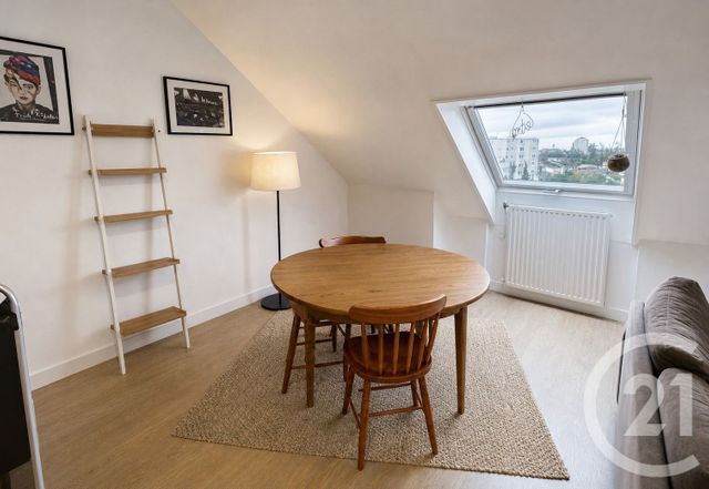 Appartement Duplex à vendre - 2 pièces - 44.0 m2 - LA ROCHE SUR YON - 85 - PAYS-DE-LOIRE - Century 21 Accort'Immo