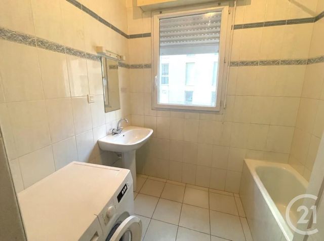 Appartement F2 à vendre - 2 pièces - 57.0 m2 - LA ROCHE SUR YON - 85 - PAYS-DE-LOIRE - Century 21 Accort'Immo