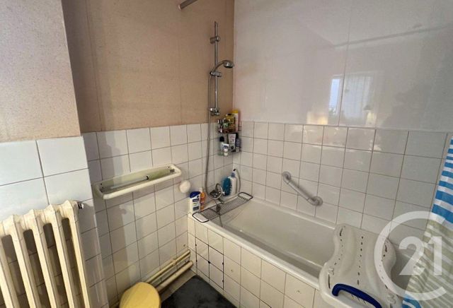 Appartement F3 à vendre - 3 pièces - 68.0 m2 - LA ROCHE SUR YON - 85 - PAYS-DE-LOIRE - Century 21 Accort'Immo