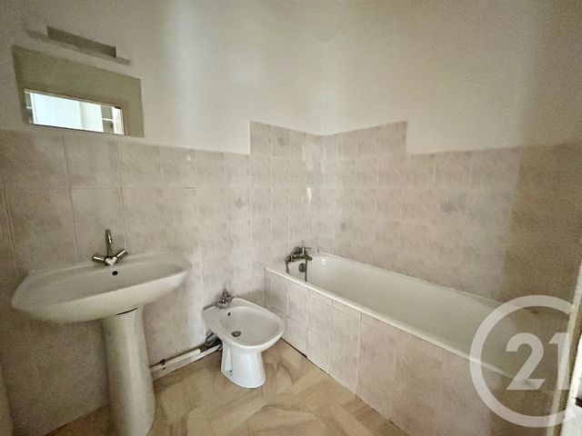 Appartement F2 à vendre - 2 pièces - 59.0 m2 - LA ROCHE SUR YON - 85 - PAYS-DE-LOIRE - Century 21 Accort'Immo