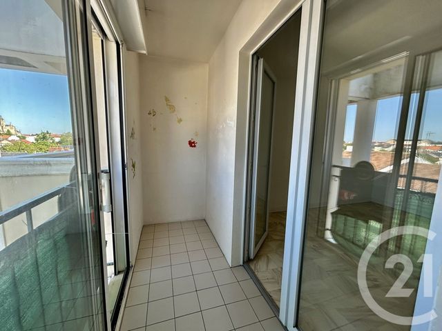 Appartement F2 à vendre - 2 pièces - 59.0 m2 - LA ROCHE SUR YON - 85 - PAYS-DE-LOIRE - Century 21 Accort'Immo