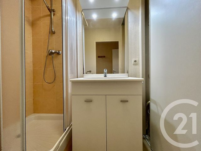 Appartement T1 à vendre - 1 pièce - 32.25 m2 - LA ROCHE SUR YON - 85 - PAYS-DE-LOIRE - Century 21 Accort'Immo