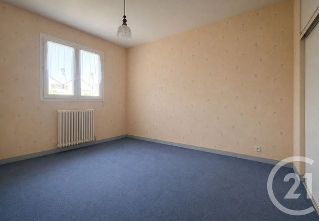 Appartement T4 à vendre - 4 pièces - 102.47 m2 - LA ROCHE SUR YON - 85 - PAYS-DE-LOIRE - Century 21 Accort'Immo