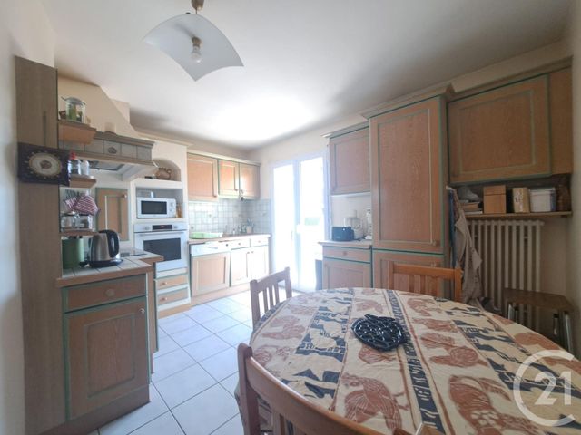 Appartement T4 à vendre - 4 pièces - 102.47 m2 - LA ROCHE SUR YON - 85 - PAYS-DE-LOIRE - Century 21 Accort'Immo