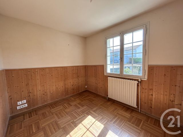 Afficher la photo en grand maison à vendre - 9 pièces - 218.0 m2 - LA ROCHE SUR YON - 85 - PAYS-DE-LOIRE - Century 21 Accort'Immo