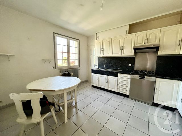 Afficher la photo en grand maison à vendre - 9 pièces - 218.0 m2 - LA ROCHE SUR YON - 85 - PAYS-DE-LOIRE - Century 21 Accort'Immo