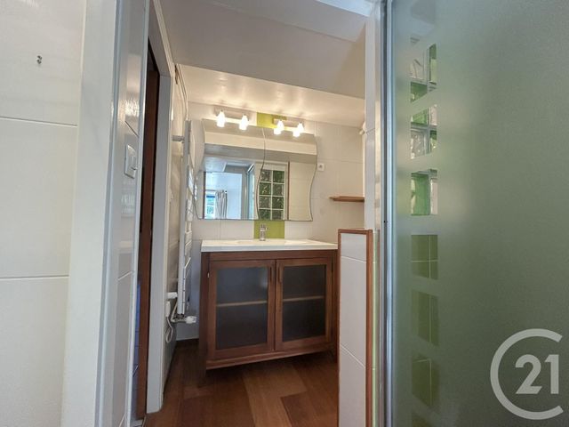 Afficher la photo en grand maison à vendre - 9 pièces - 218.0 m2 - LA ROCHE SUR YON - 85 - PAYS-DE-LOIRE - Century 21 Accort'Immo