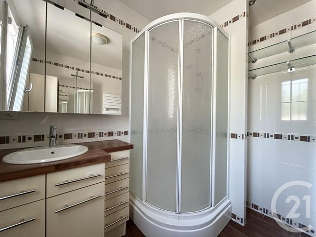 Afficher la photo en grand maison à vendre - 9 pièces - 218.0 m2 - LA ROCHE SUR YON - 85 - PAYS-DE-LOIRE - Century 21 Accort'Immo