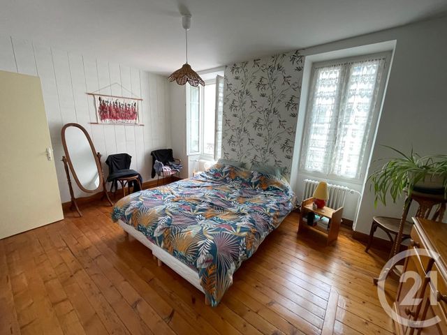 Afficher la photo en grand maison à vendre - 4 pièces - 110.0 m2 - LA ROCHE SUR YON - 85 - PAYS-DE-LOIRE - Century 21 Accort'Immo