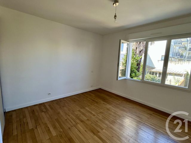 Afficher la photo en grand maison à vendre - 4 pièces - 126.0 m2 - LA ROCHE SUR YON - 85 - PAYS-DE-LOIRE - Century 21 Accort'Immo