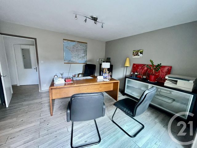 Afficher la photo en grand maison à vendre - 4 pièces - 126.0 m2 - LA ROCHE SUR YON - 85 - PAYS-DE-LOIRE - Century 21 Accort'Immo