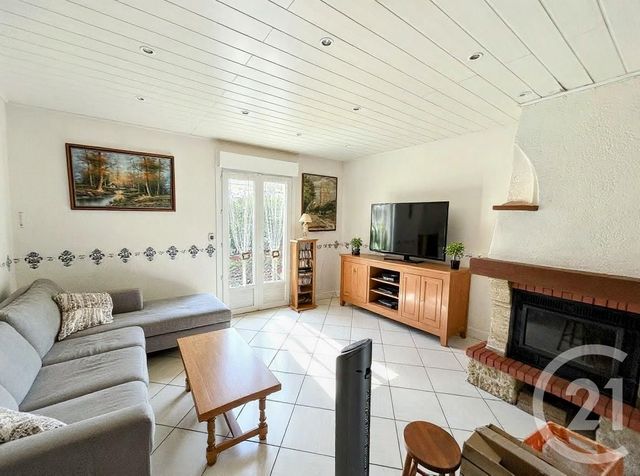 maison à vendre - 6 pièces - 150.0 m2 - LA GENETOUZE - 85 - PAYS-DE-LOIRE - Century 21 Accort'Immo