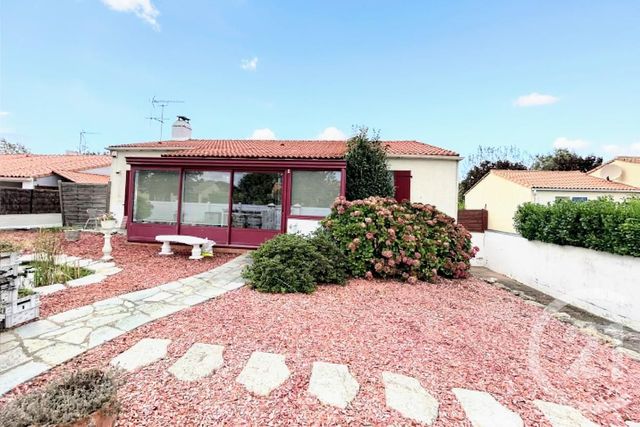 maison à vendre - 6 pièces - 150.0 m2 - LA GENETOUZE - 85 - PAYS-DE-LOIRE - Century 21 Accort'Immo