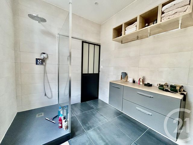 Appartement F3 à vendre - 3 pièces - 107.54 m2 - LA ROCHE SUR YON - 85 - PAYS-DE-LOIRE - Century 21 Accort'Immo