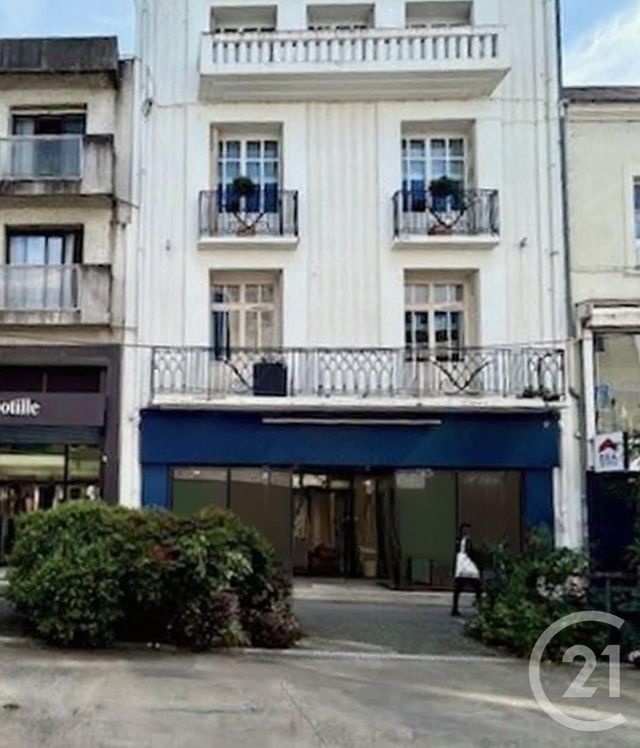 Appartement F3 à vendre - 3 pièces - 107.54 m2 - LA ROCHE SUR YON - 85 - PAYS-DE-LOIRE - Century 21 Accort'Immo