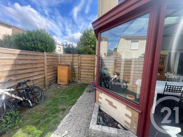 maison à vendre - 6 pièces - 93.0 m2 - LA ROCHE SUR YON - 85 - PAYS-DE-LOIRE - Century 21 Accort'Immo