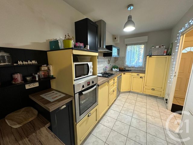 maison à vendre - 6 pièces - 93.0 m2 - LA ROCHE SUR YON - 85 - PAYS-DE-LOIRE - Century 21 Accort'Immo