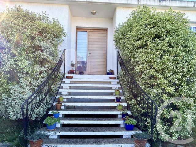 maison à vendre - 7 pièces - 174.0 m2 - LA ROCHE SUR YON - 85 - PAYS-DE-LOIRE - Century 21 Accort'Immo