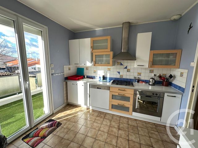 maison à vendre - 6 pièces - 115.0 m2 - LA ROCHE SUR YON - 85 - PAYS-DE-LOIRE - Century 21 Accort'Immo