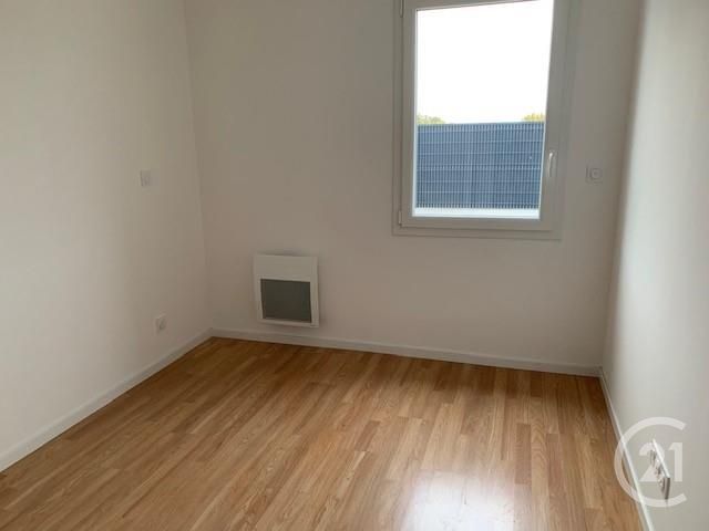 Afficher la photo en grand maison à louer - 5 pièces - 80.0 m2 - LA ROCHE SUR YON - 85 - PAYS-DE-LOIRE - Century 21 Accort'Immo