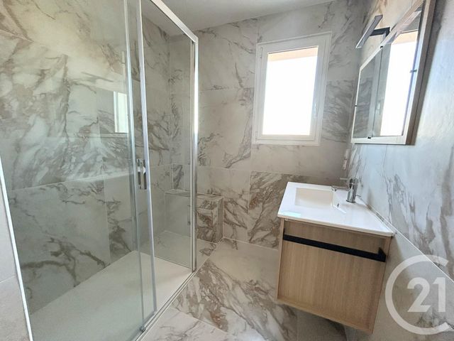 Afficher la photo en grand maison à vendre - 6 pièces - 194.0 m2 - LES LUCS SUR BOULOGNE - 85 - PAYS-DE-LOIRE - Century 21 Accort'Immo