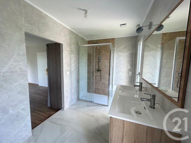 Afficher la photo en grand maison à vendre - 6 pièces - 194.0 m2 - LES LUCS SUR BOULOGNE - 85 - PAYS-DE-LOIRE - Century 21 Accort'Immo