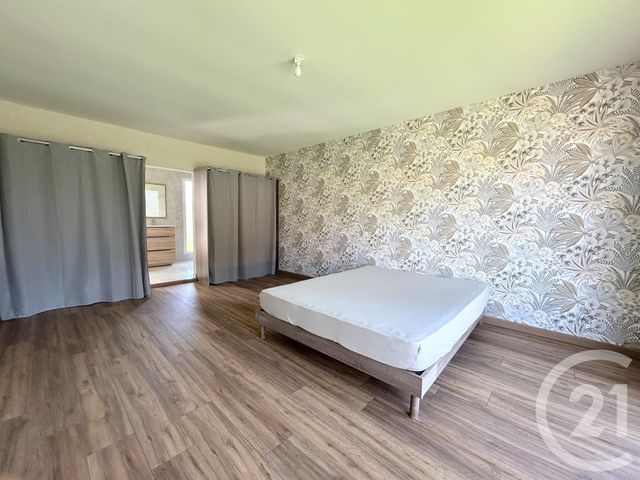 Afficher la photo en grand maison à vendre - 6 pièces - 194.0 m2 - LES LUCS SUR BOULOGNE - 85 - PAYS-DE-LOIRE - Century 21 Accort'Immo