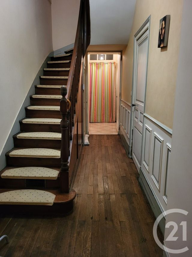 maison à vendre - 8 pièces - 190.0 m2 - LA ROCHE SUR YON - 85 - PAYS-DE-LOIRE - Century 21 Accort'Immo